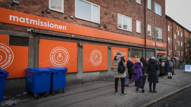 Li Kristjansdottir är kritisk till Matmissionen, en butik med billigare matvaror för bland andra socialt utsatta.
