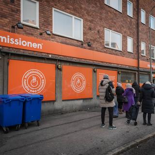 Li Kristjansdottir är kritisk till Matmissionen, en butik med billigare matvaror för bland andra socialt utsatta.
