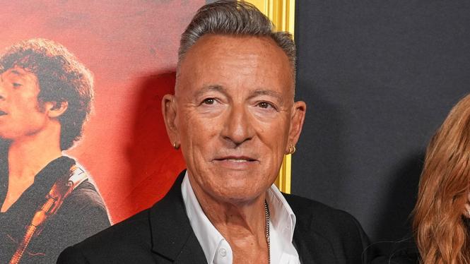 "Irrelevant", är Vita husets åsikt om Bruce Springsteen och hans protestlåt mot migrationspolisen ICE. 