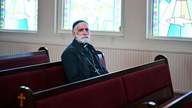 ”Det är fruktansvärt. Man kan inte tro att någon handlar på det sättet och dödar oskyldiga människor”, säger prästen Jacob Kasselia.