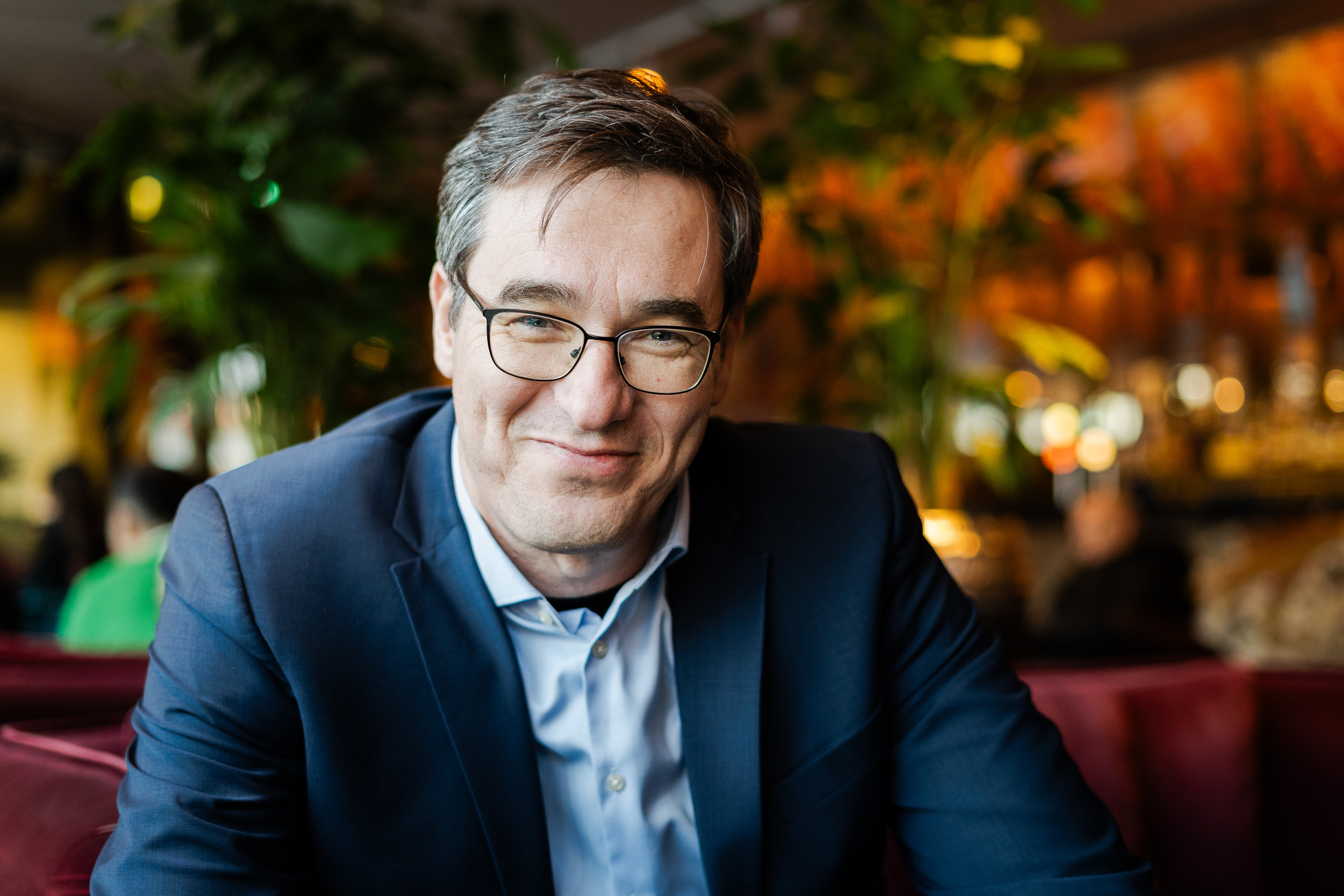 ”Jag uppskattade verkligen den uppsluppna stämningen”, säger Gergely Karácsony om QX-galan, då han fick motta ”Årets hederspris”.  