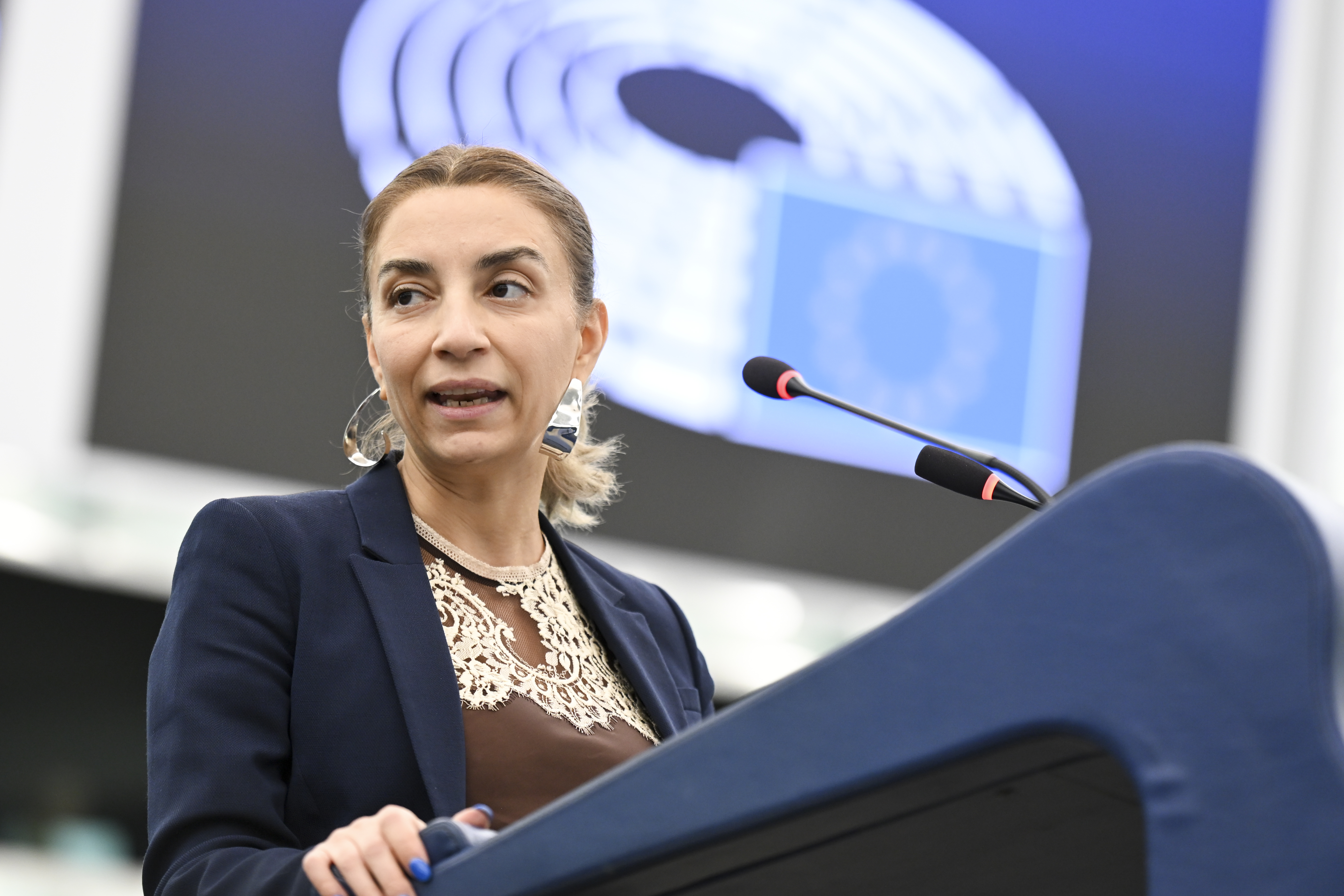 Socialdemokraterna röstade för två kontroversiella migrationsfiler i Europaparlamentet under tisdagen.