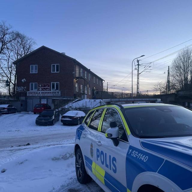 Polisen var på plats hos RFSL Sjuhärad efter NMR:s aktion i söndags. 