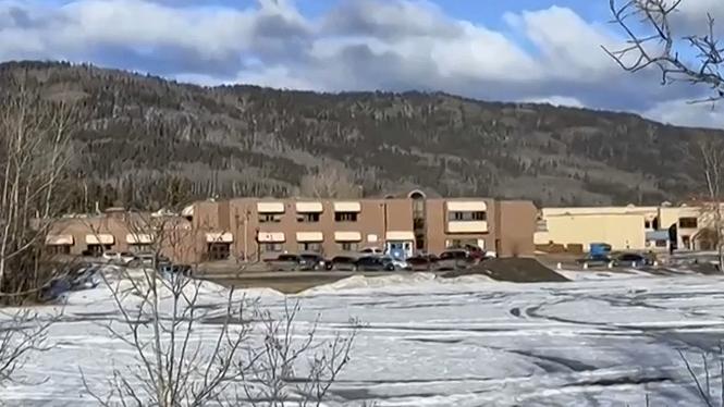 En masskjutning har inträffat på Tumbler Ridge secondary school i kanadensiska British Columbia.