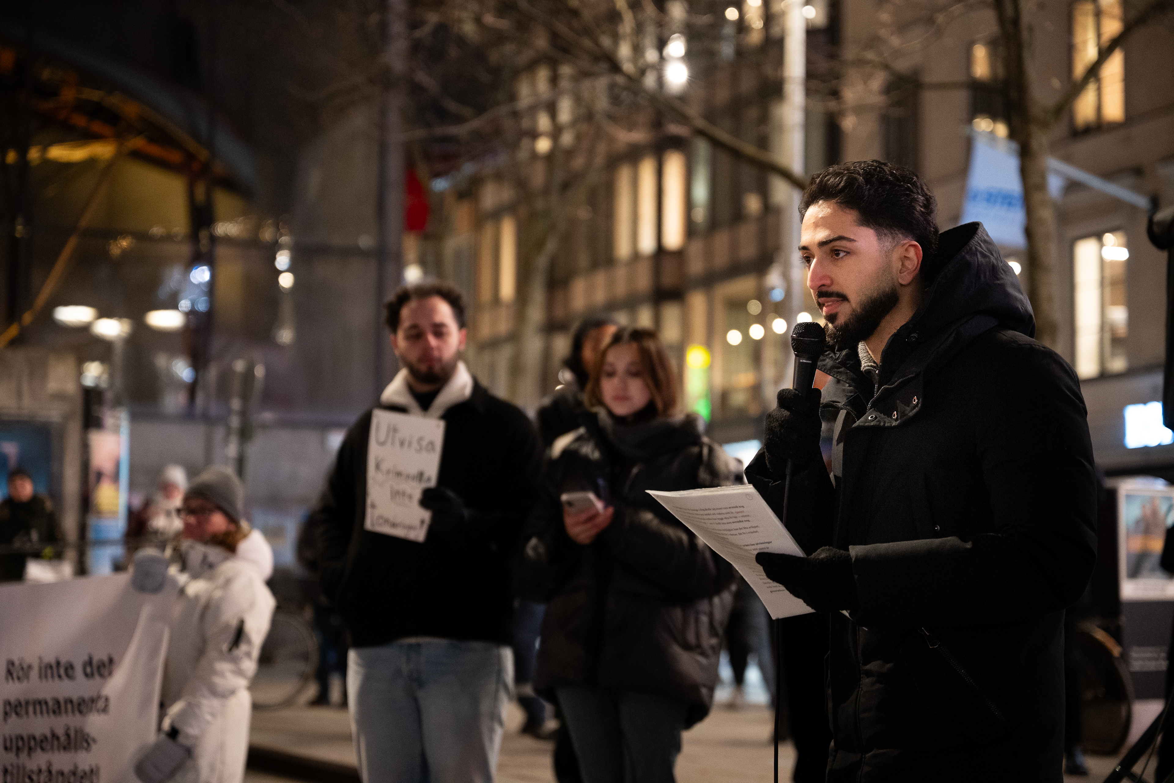 Shahrdad Sherbabaki kom till Sverige som 14-åring och har kämpat för att stanna. Nu känner han sig knäckt.