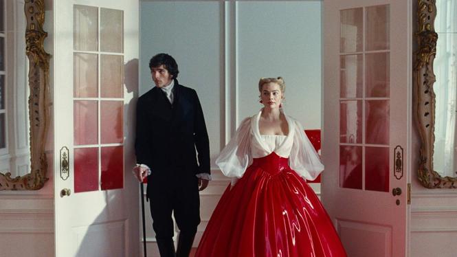 Jacob Elordi, som Heathcliff, och Margot Robbie som Catherine.