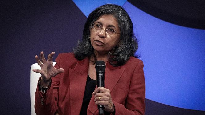 Juristen Binaifer Nowrojee leder världens största privata filantropi.