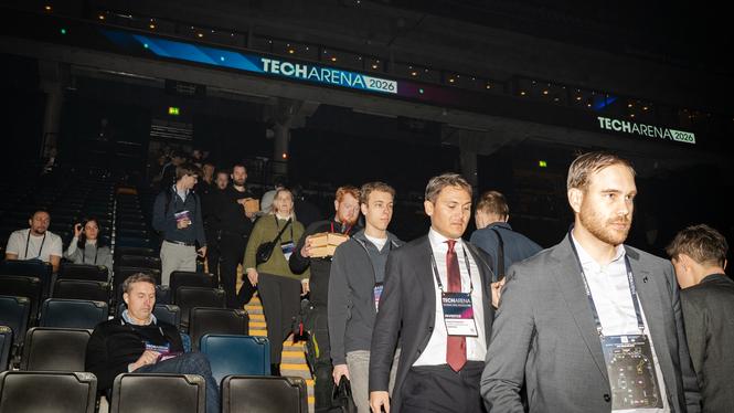 Dagens ETC ger sig in i grottan som kallas Techarena – där Zlatan Ibrahimovic och Boris Johnson finns bland gästerna, men där AI-jättarna lyser med sin frånvaro.