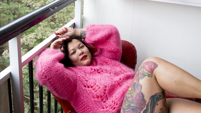 Anna-Suvanna Deebang började leva flersamt för ungefär fem år sedan. Nu har hon en ny relation och tror inte att hon vill leva flersamt i just den relationen.