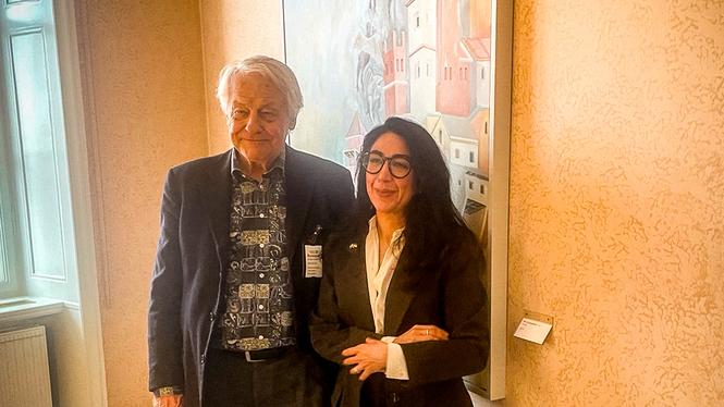 Folkpartiets tidigare ledare Bengt Westerberg, 82 och Lawen Redar, 36, möttes för en timmes intensiva diskussioner i riksdagens café under tisdagen.