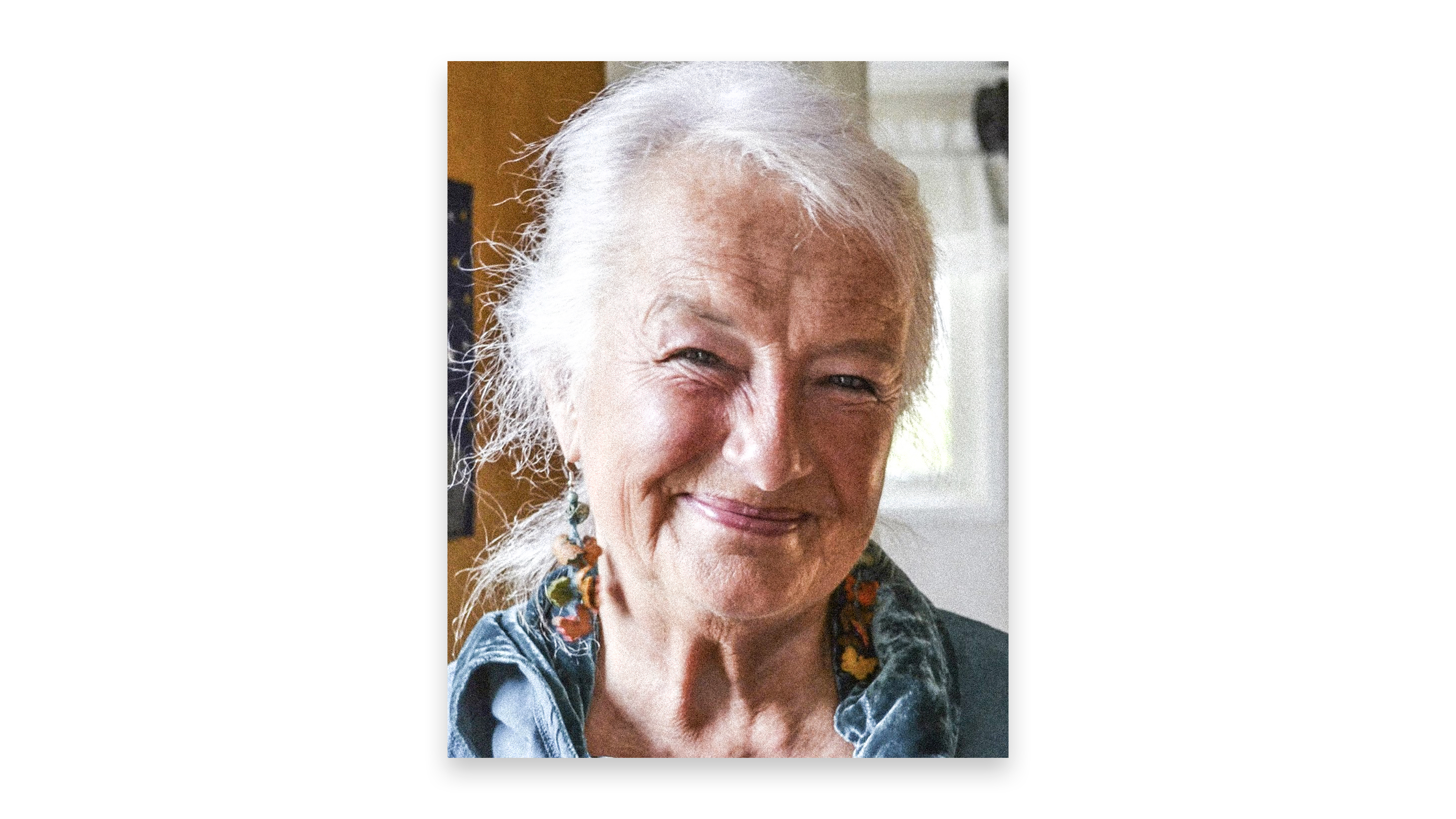 I nästan 40 år har Agneta Bergenheim arbetat som hembarnmorska. Nu åtalas hon för brott mot patientsäkerhetslagen. 