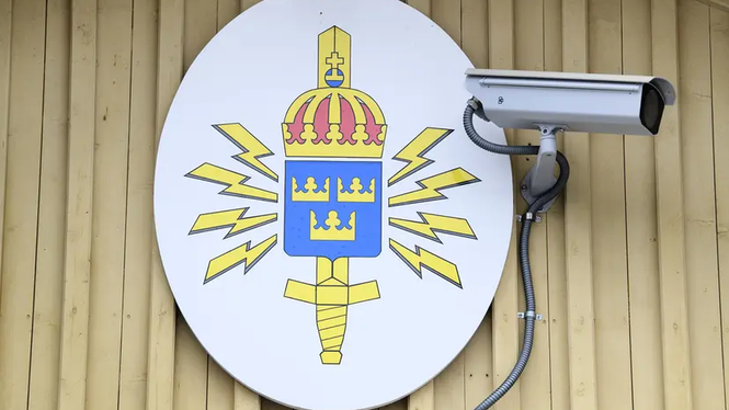 Nationellt cybersäkerhetscenter (NCSC) är från och med november en del av Försvarets radioanstalt (FRA).
