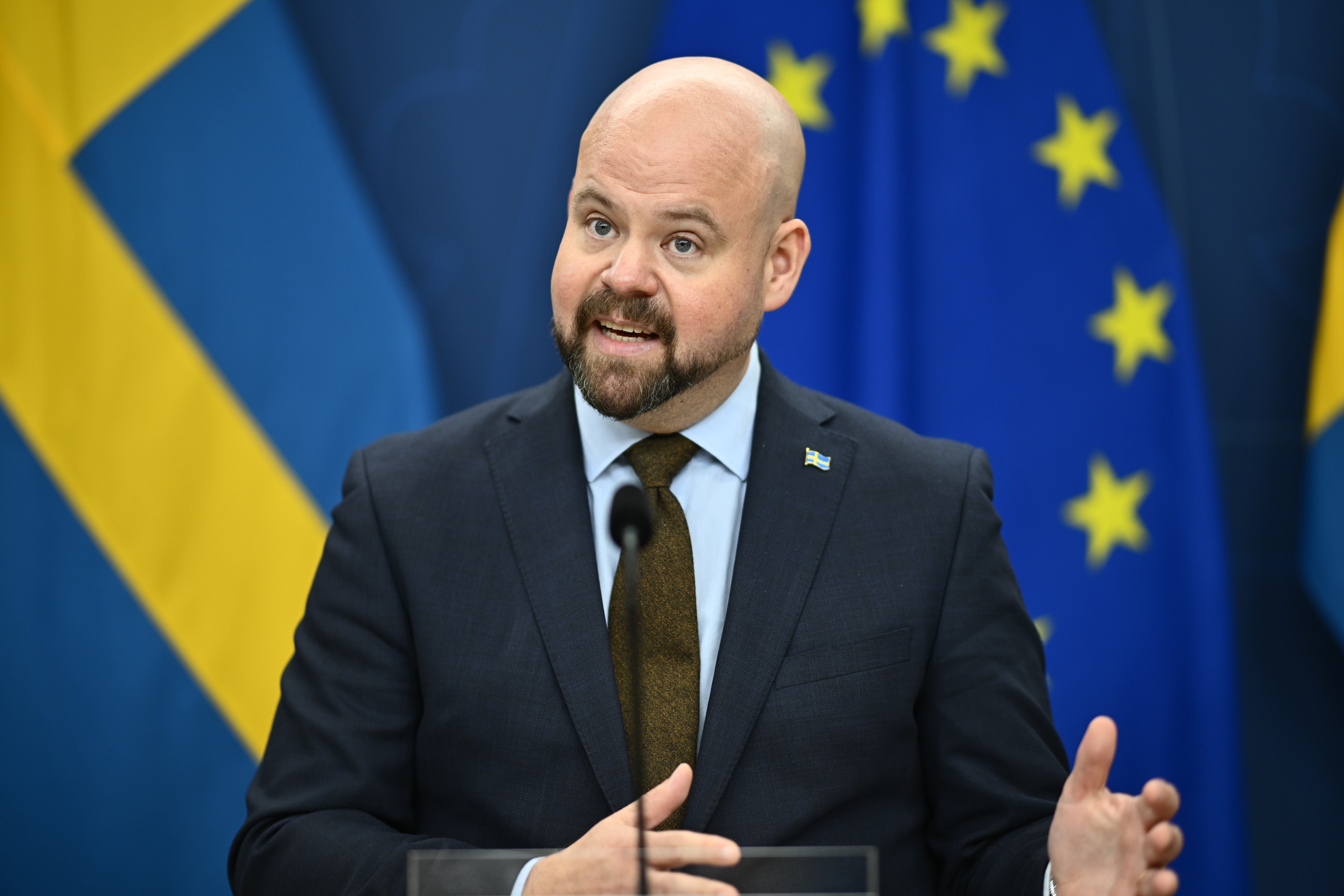 Landsbygdsminister Peter Kullgren (KD) på en presskonferens i höstas.