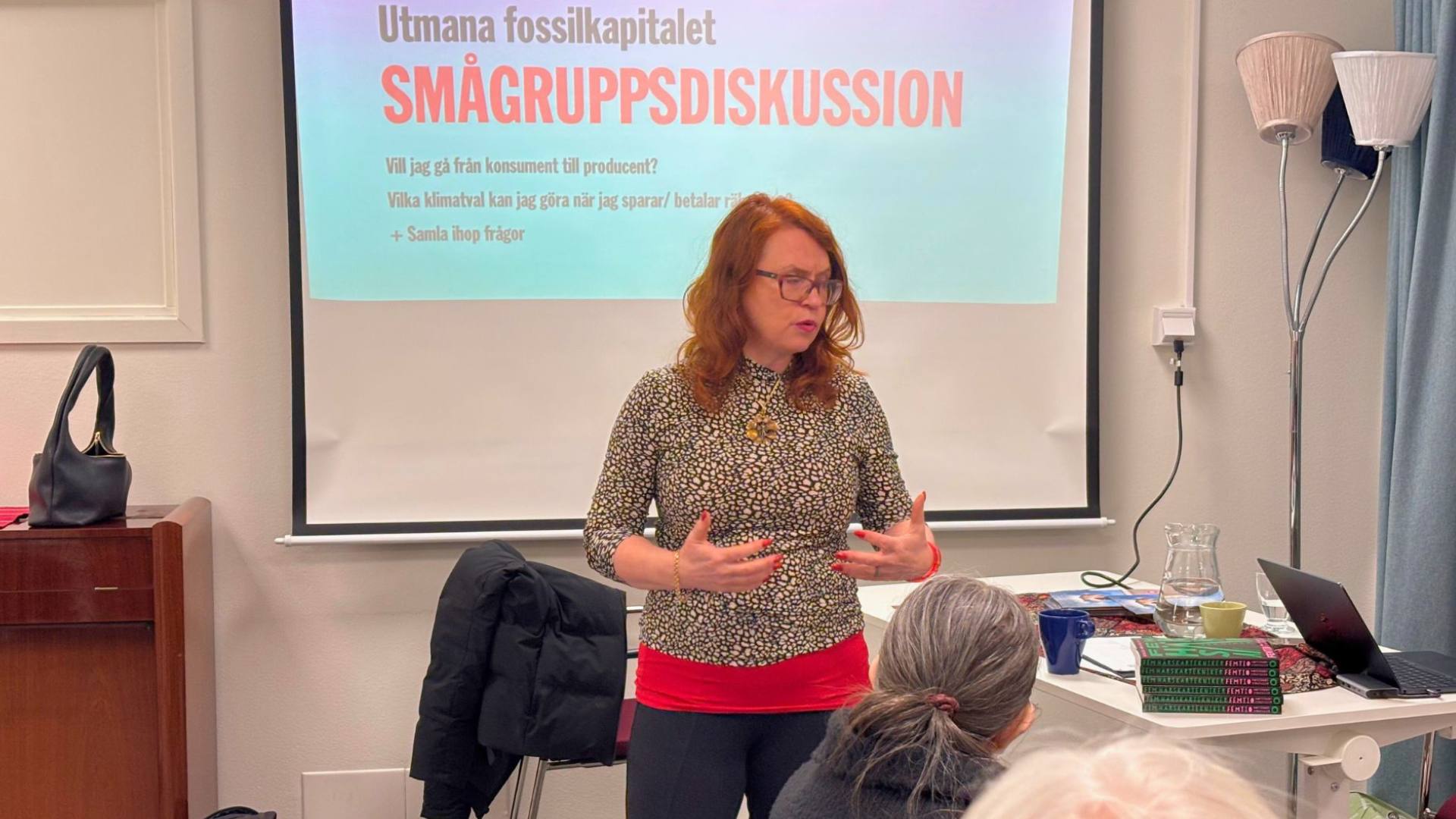 ETC-föreläsaren Rebecka Bohlin besöker PROs klimatstudiecirkel i Skarpnäck.