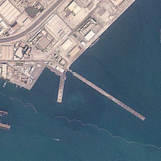 Satellitbild över den amerikanska flottbasen i Bahrain. Bild från tidigare i veckan. 