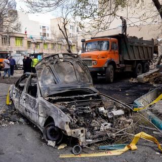 En gata i Teheran, Iran, efter en israelisk-amerikansk attack, lördagen den 28 februari 2026.