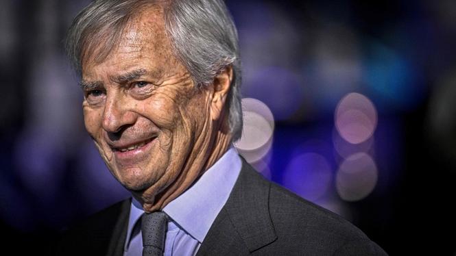 Miljardären Vincent Bolloré kopplar greppet om fransk opinionsbildning.