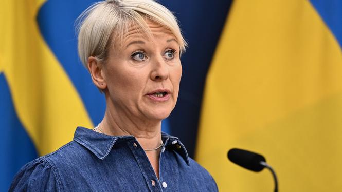 Socialförsäkringsminister Anna Tenje (M) tar i dag emot bidragsbrottsutredningens slutbetänkande. Arkivbild.