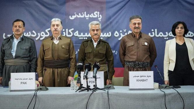 Fem kurdiska partier i Iran har ingått en koalition – och de ställer sig inte bakom shahens son Reza Pahlavi.