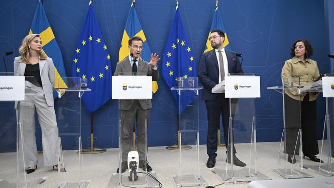 Energi- och näringsminister Ebba Busch (KD), statsminister Ulf Kristersson (M), Sverigedemokraternas partiledare Jimmie Åkesson (SD), och utbildnings- och integrationsminister Simona Mohamsson (L). Arkivbild