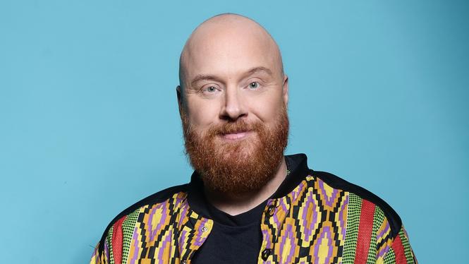 ”De försöker framstå som att de gjort det enda moraliskt rimliga”, säger Petter Wallenberg, barnboksförfattare och grundare av Bland drakar och dragqueens, om dem som anklagat honom för att sexualisera barn.