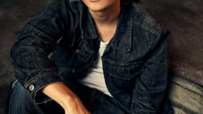 Petter Ströbaek framträder på klubben "Elfte timmen" på Göteborgs stadsteater den 28 mars.