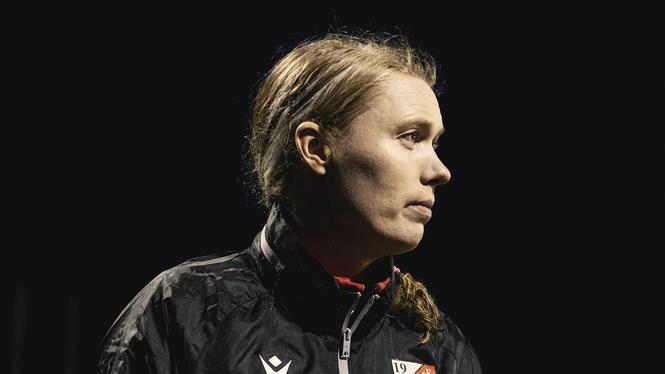 Hedvig Lindahl: "Jag har inte så jävla mycket att förlora"