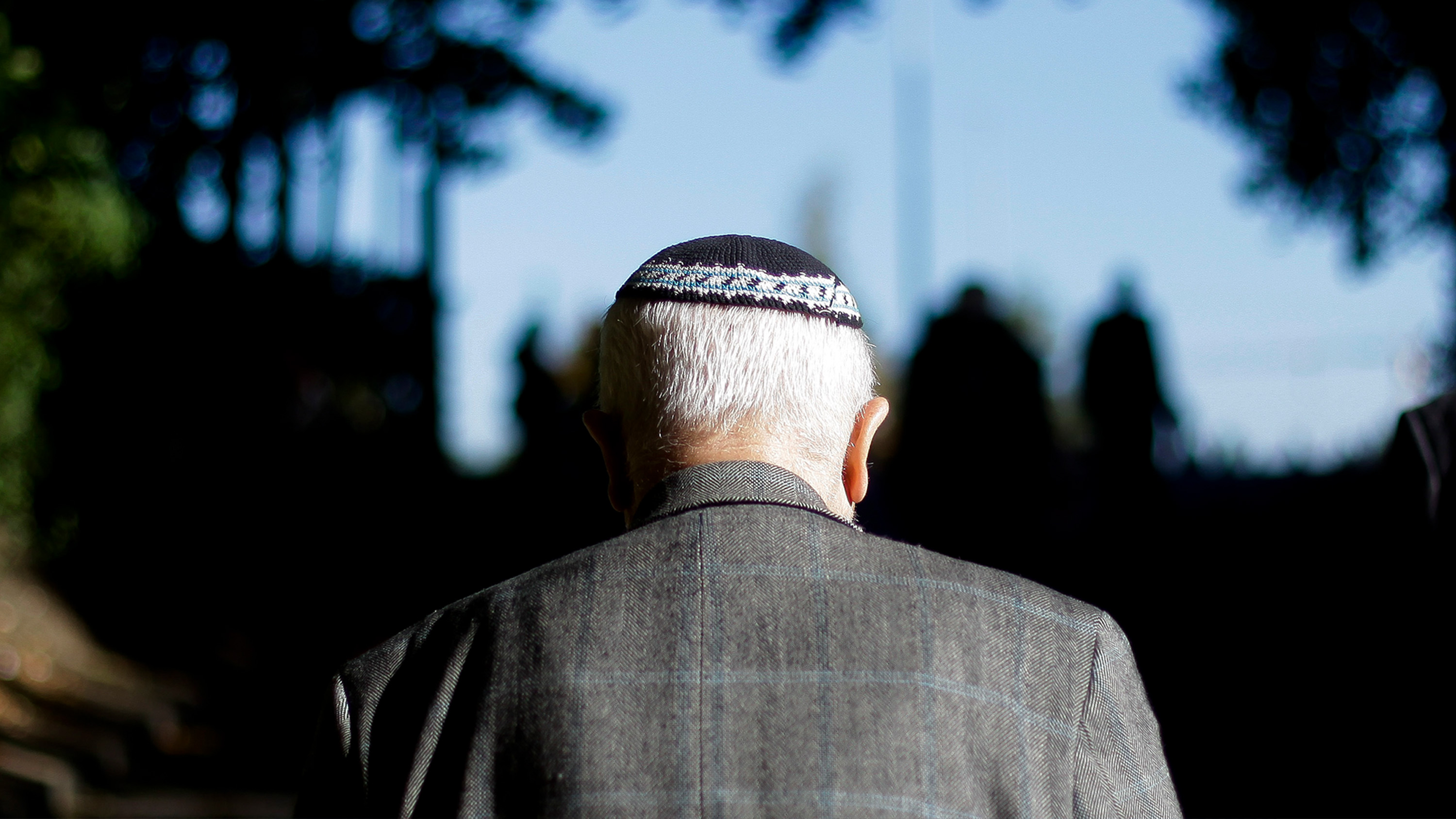 Det är viktigt att förstå det nedbrytande i judars otrygga tillvaro, menar Andreas Gustavsson.