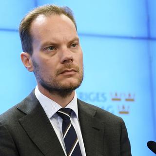 Sverigedemokraternas  klimatpolitiska talesperson Martin Kinnunen anser att tiden sprungit förbi klimatmålen och Klimatpolitiska rådet.