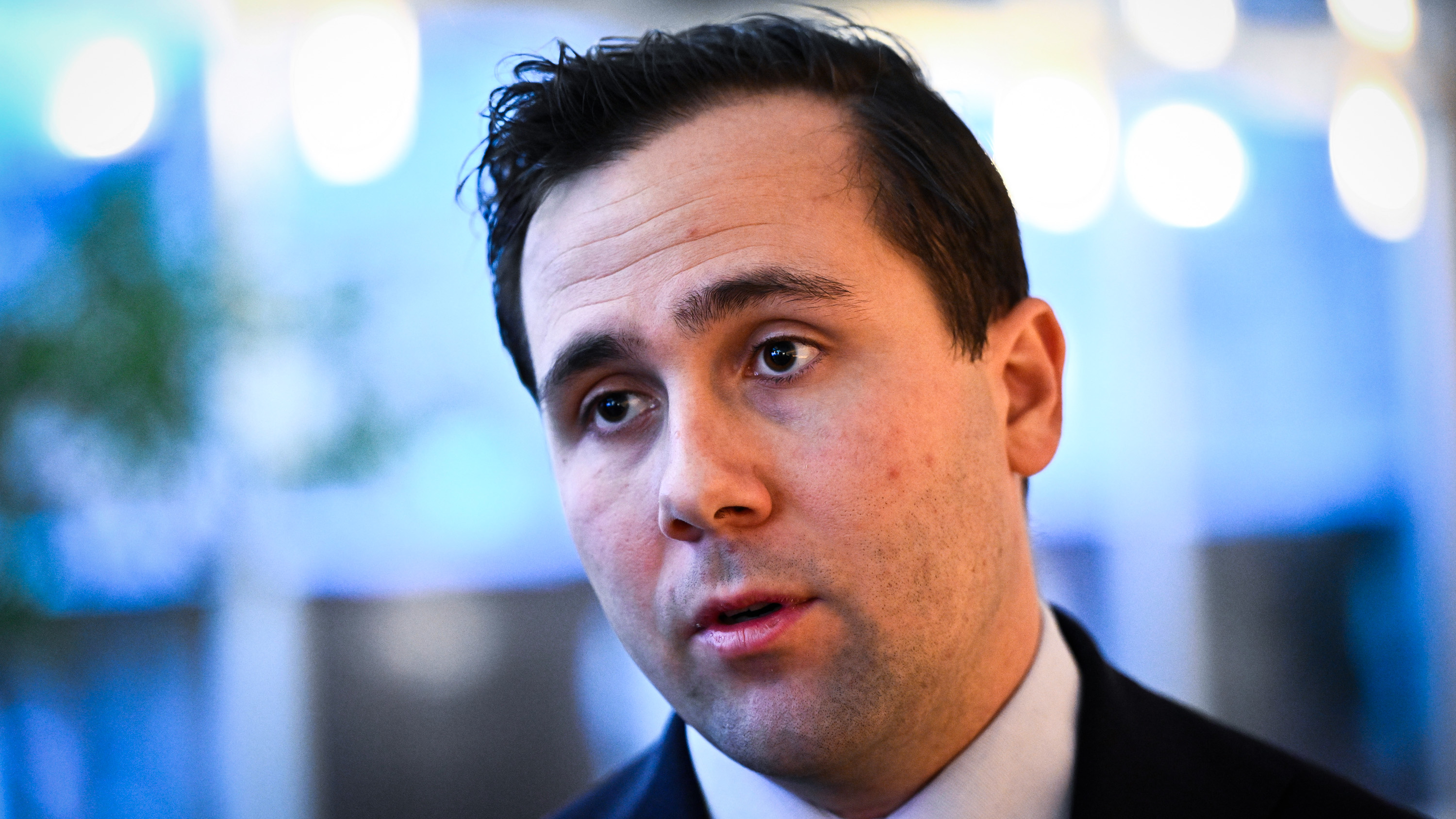 När Dousa kopplar den ”pragmatiska” pensionen till svenska värderingar försöker han skapa en sorts naturlag kring rådande system, skriver Lotta Ilona Häyrynen.