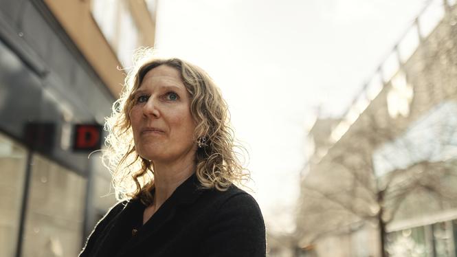 ”Jag trodde på det också en gång, att kriminalitet drevs på av fattigdom. Idag har vi odemokratiska krafter om driver på kriminaliteten.” Det är en av de åsikter som Sofie Wiklund har omvärderat efter att hon gått från S till M.