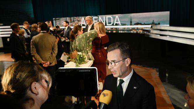 Att regeringen får mer tid än oppositionen är inte konstigt – men fördelningen borde vara jämnare sett till att oppositionen lett opinionsmätningarna under tiden som programmen sänts, menar rapportförfattaren Sixten Engqvist.