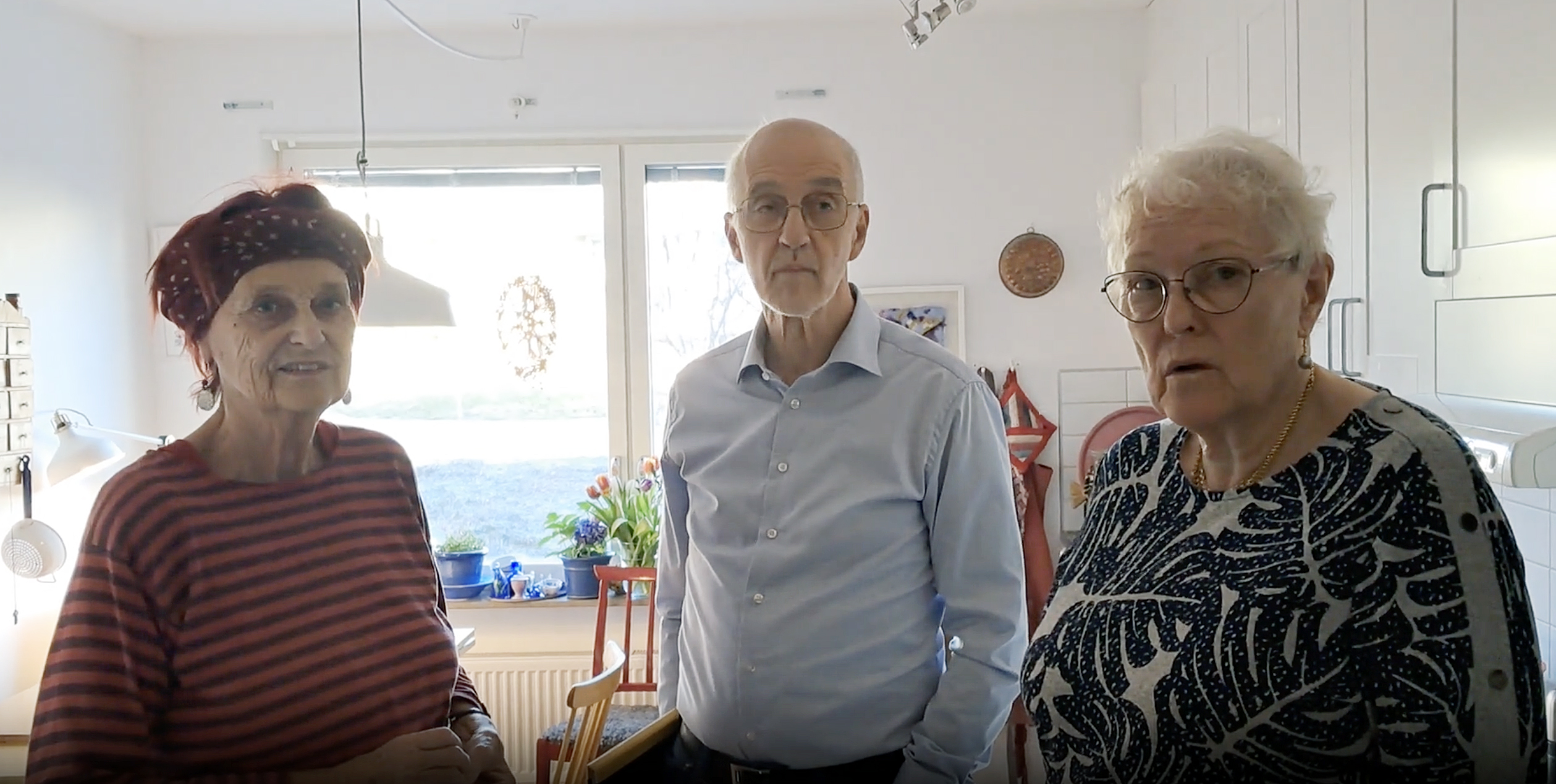 Ninni, Conny och Lena berättar i ett videoinslag varför deras bostadsrättsförening valt ETC El – och hur många tusenlappar de sparar tack vare detta.