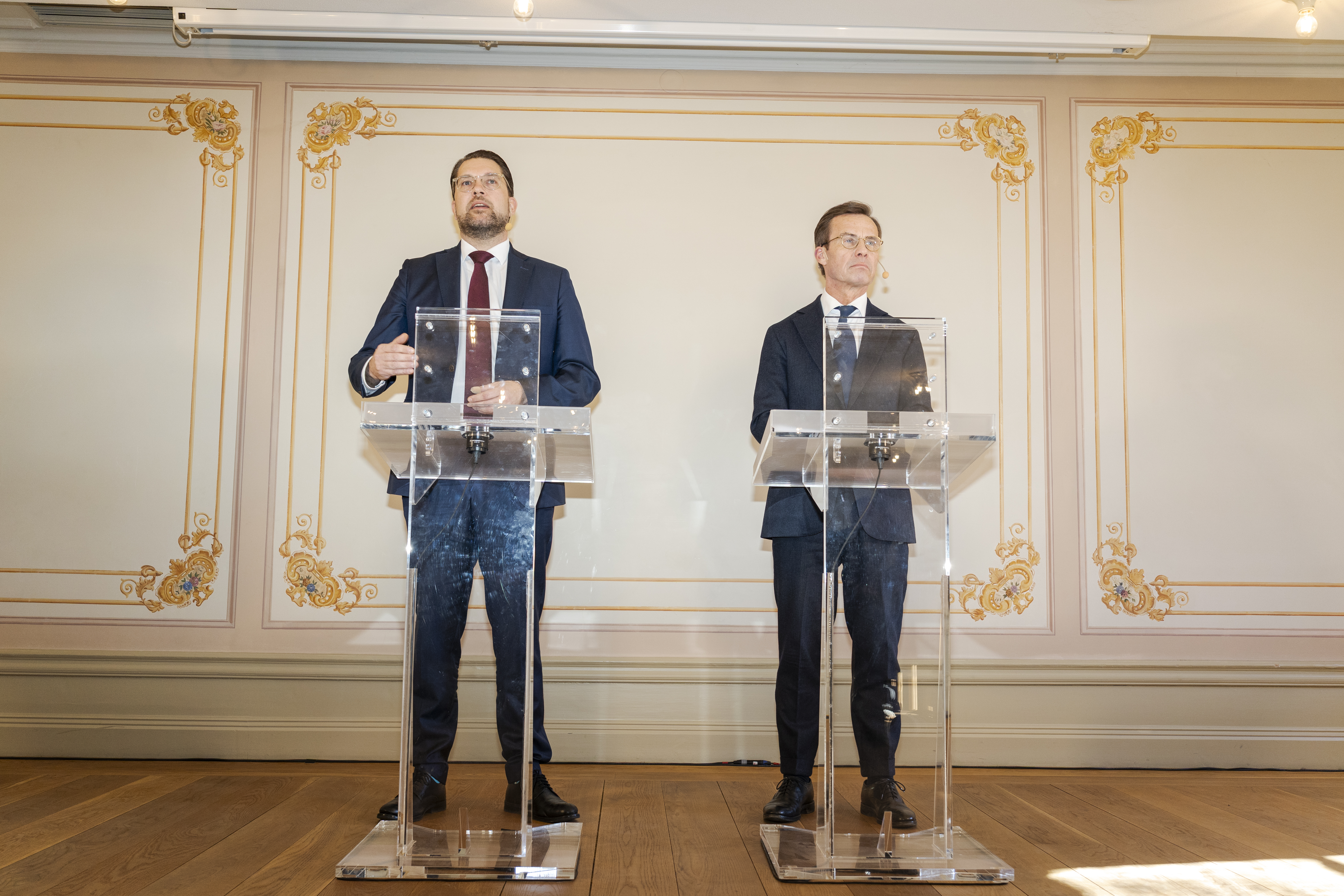 Ulf Kristersson och Jimmie Åkesson håller en gemensam pressträff på Hotel Skeppsholmen under onsdagen. Moderaterna kommer att släppa in Sverigedemokraterna i en regering om Tidöpartierna vinner valet.