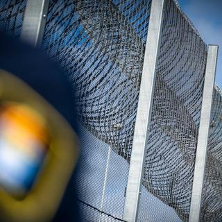 Verkligheten, i form av fängelseplatser, måste hinna i kapp vallöftena om rättvisa. 