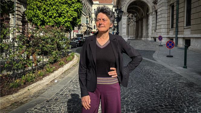 EU måste frånta Viktor Orban inflytande i EU. Det slår en resolution från Europaparlamentet fast. Tineke Strik var chefsförhandlare för rapporten.