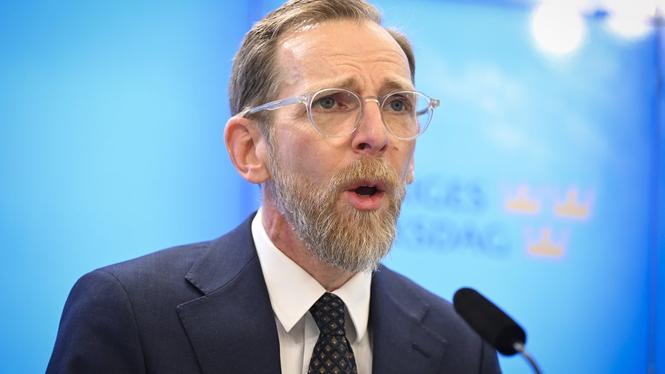 Jakob Forssmed (KD) vill se att gymnasieelever lär sig goda vanor på skoltid.