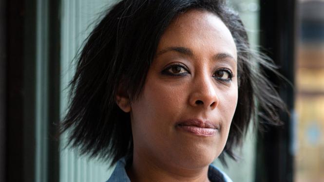 Segen Meles har skrivit en semifiktiv roman som heter "Pappan".