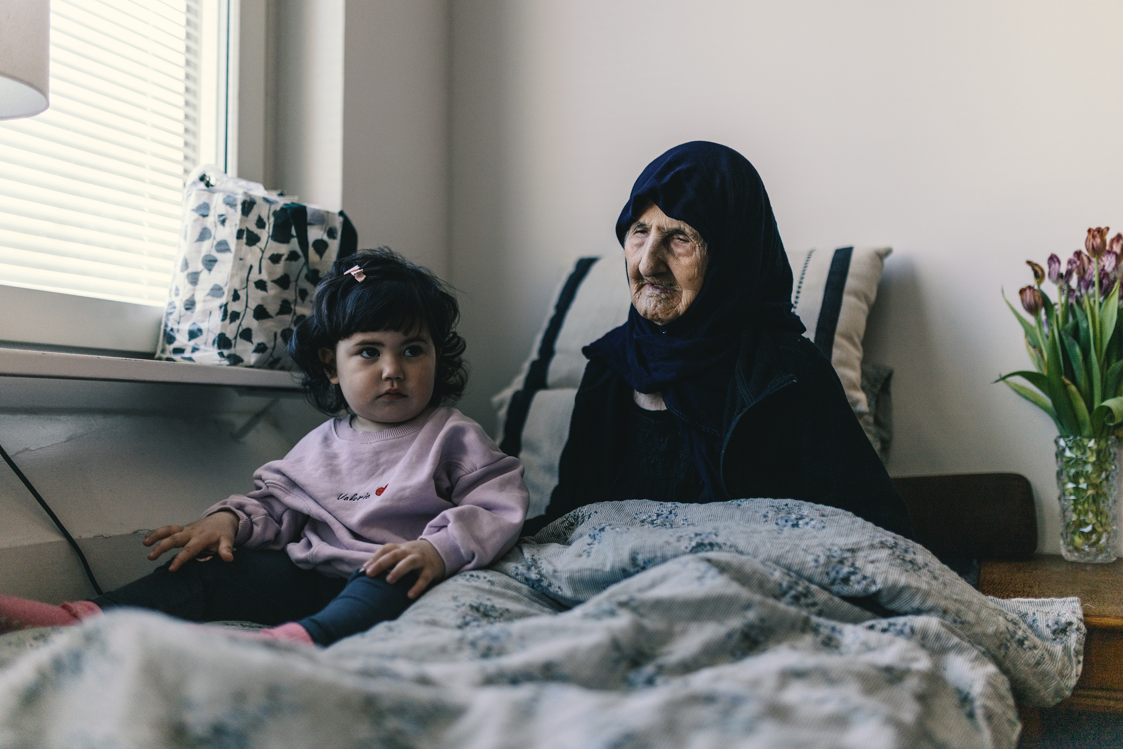 I Sverige har 95-åriga Rabea Allah Wais bott i drygt 20 år och har barn, barnbarn och barnbarnsbarn. Ändå ska hon utvisas till Irak, har Migrationsverket bestämt.