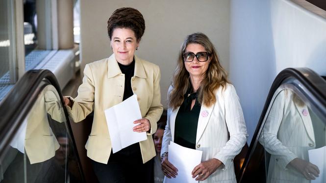 Det är uppenbart att om barnfattigdomen i Sverige ska brytas så måste Tidöregeringen bytas ut, skriver Amanda Lind och Janine Alm Ericson (Mp).