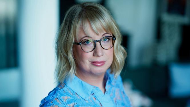 Språkligt och stämningsmässigt ligger nya boken ”Bortom broarna” nära Kristina Ohlssons Strindbergserie. Minus kriminalgåtan.