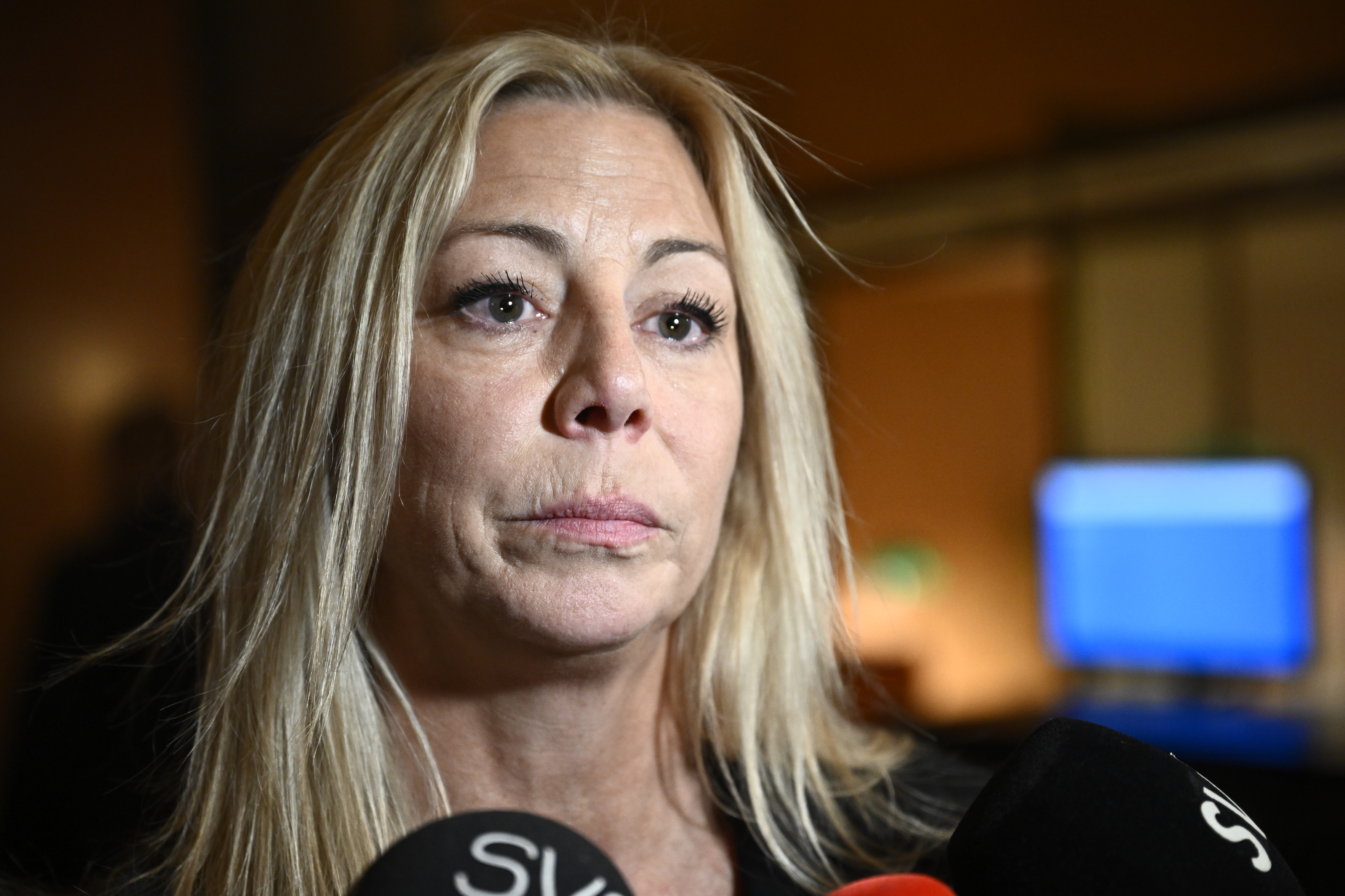 Linda Lindberg, gruppledare för SD, reagerar på ledamoten som utreds för barnpornografibrott.