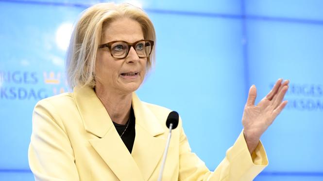 Finansminister Elisabeth Svantesson (M) presenterar ny svensk ekonomisk prognos. Arkivbild.