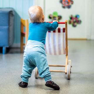 Dorotea satsar på biblioteken och läsning.