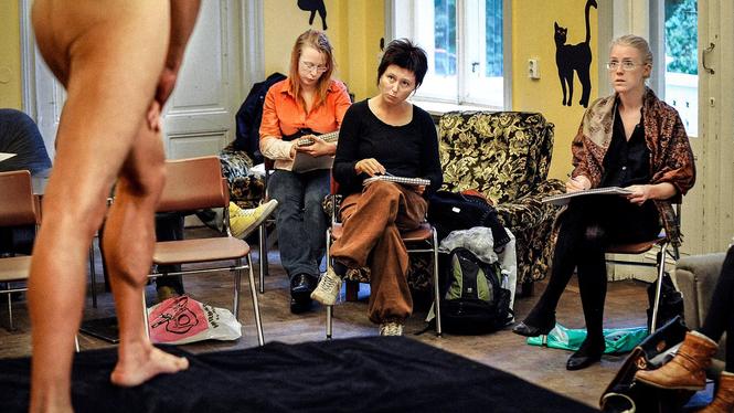 Erfarenhet och en ökad kunskap om konst fördjupar i regel upplevelsen, precis som med allt annat, skriver konstnären Hanna Stahle.