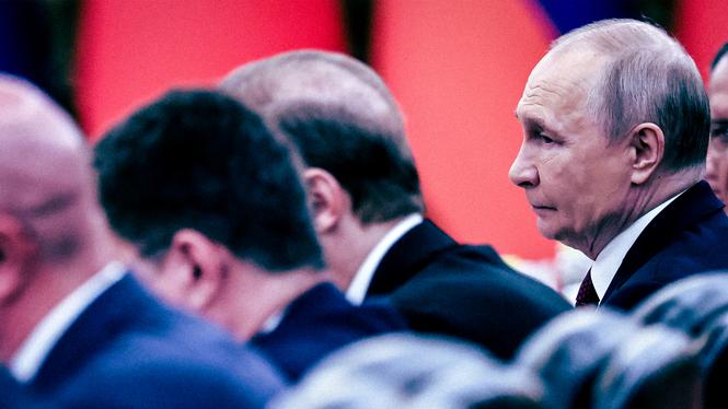 Under veckans statsbesök i Kina hade Vladimir Putin med sig en delegation bestående av fler ministrar, men även företagsledare från Rysslands fossiljättar.