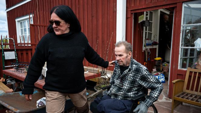 Christer Tholén tillsammans med livskamraten Lene Larsen. ”Jag sprider ut den här historien så att alla i Rättvik ska få höra”, säger Lene.
