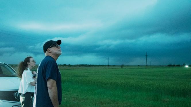 Efter Trumps nedskärningar i USA:s vädertjänst ökar oron för osäkra prognoser • Dagens ETC följer med på tornadojakt i Texas, där invånare förlitar sig på stormjägare för att veta när det är dags att fly.