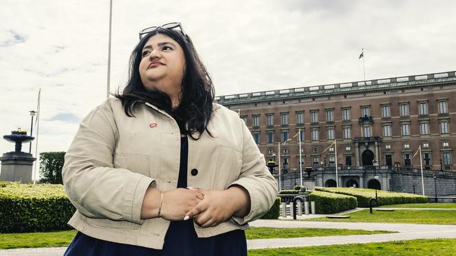 SSU:s ordförande Moska Hassas kräver att S lovar mer till unga. ”Under de senaste fyra åren har regeringen verkligen spottat unga i ansiktet”, säger hon.