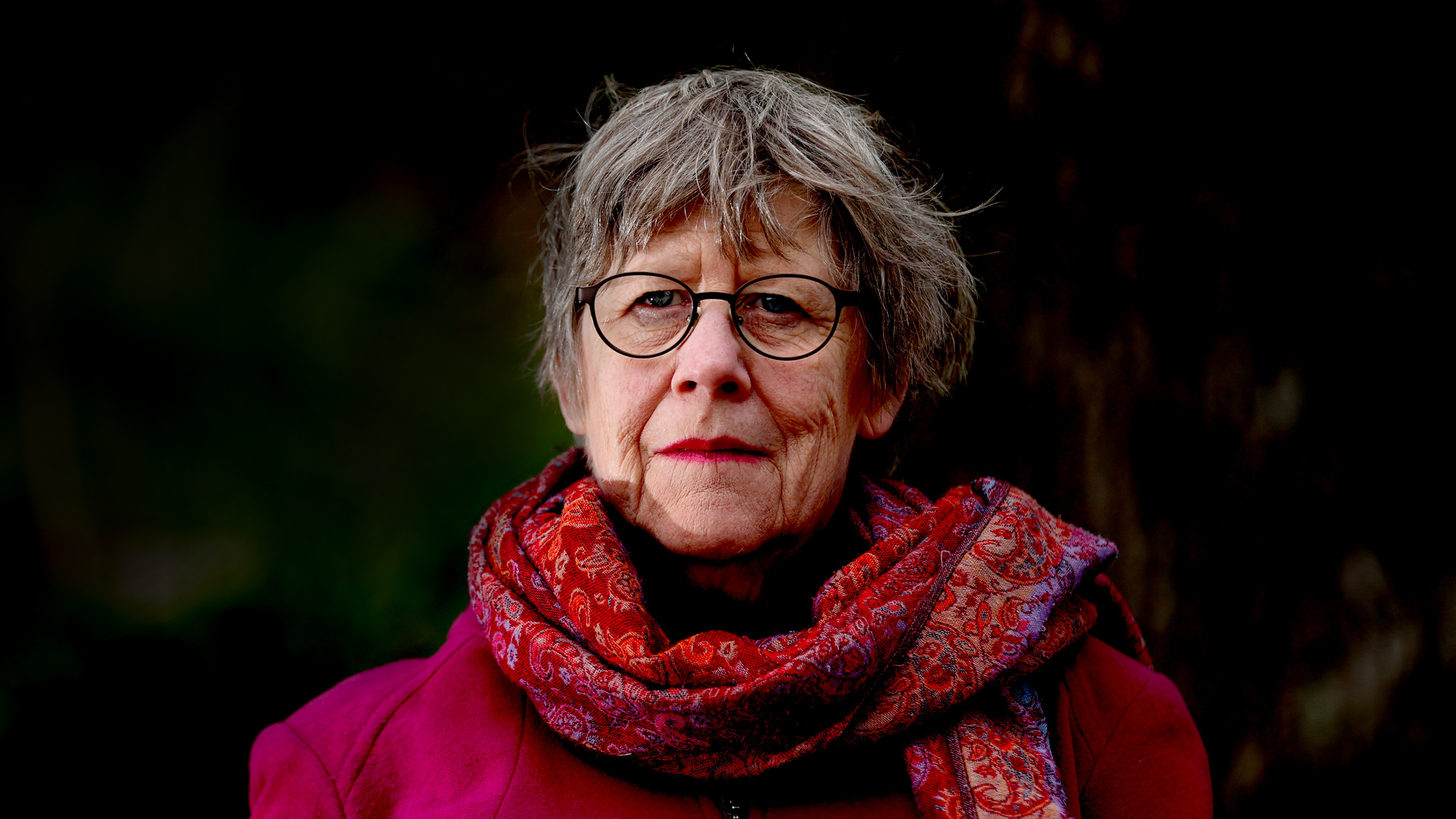 Hon lever i en konspirationsteori som har mycket lite gemensamt med den feminism som var hennes ungdoms befrielse, skriver Johan Jenny Ehrenberg.